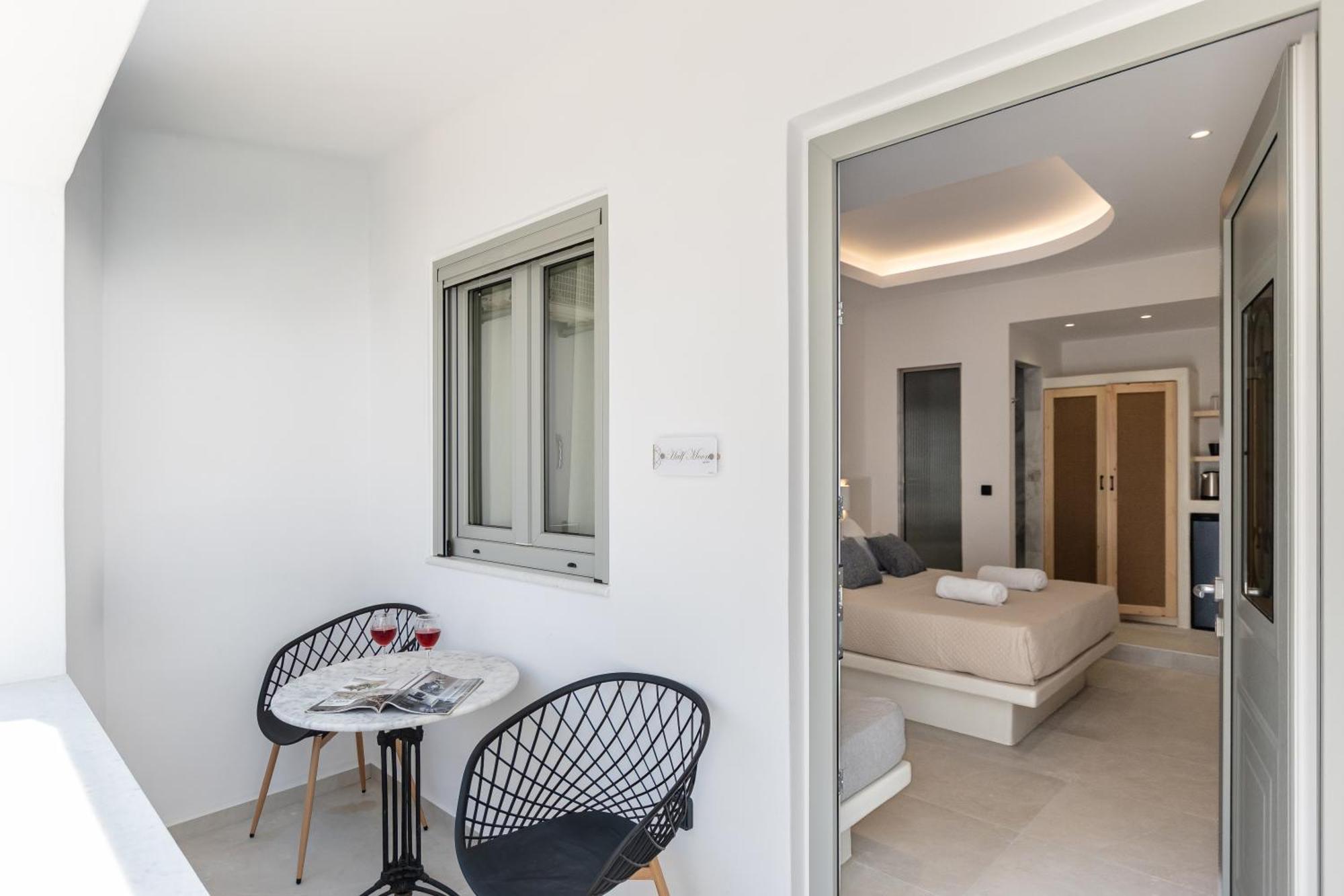 Adama'S Suites Naxos City Værelse billede