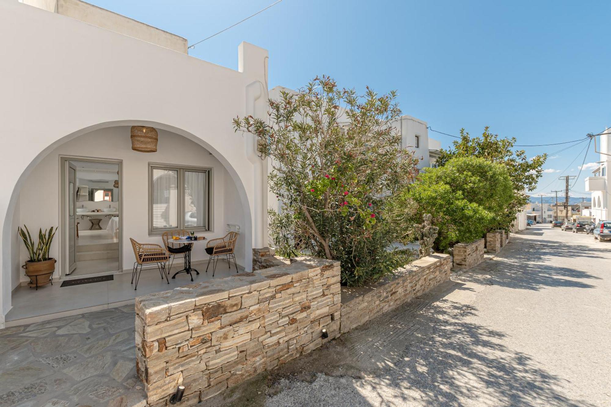 Adama'S Suites Naxos City Eksteriør billede